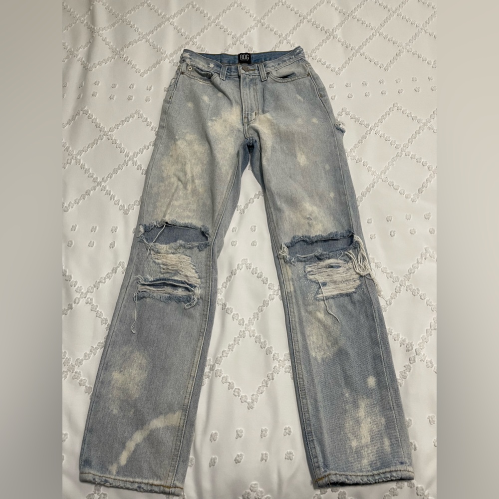 BDG Light wash, Distressed Jeans, straight leg. Size 24 waist.